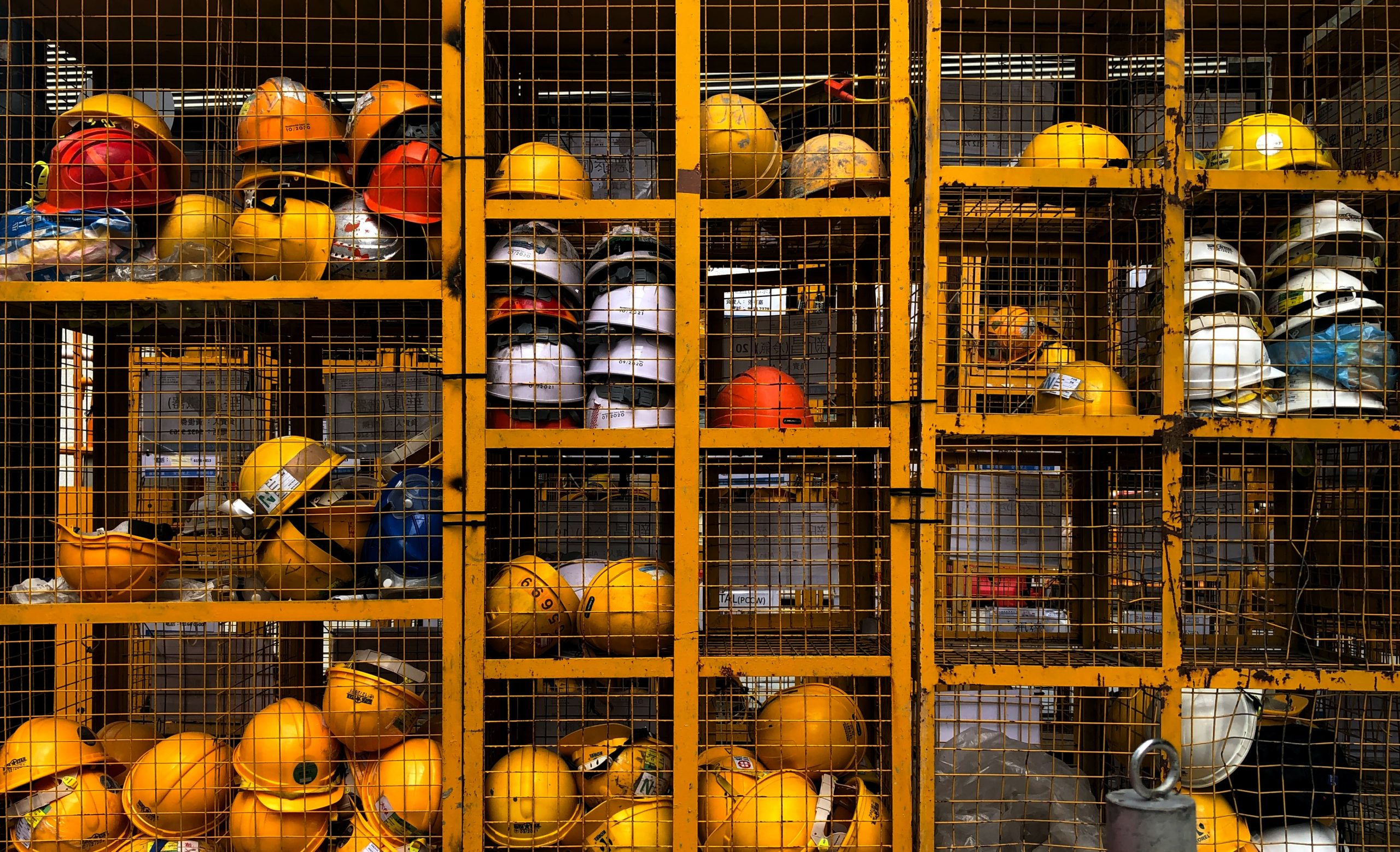 Unveiling the Numbers: The Impact of Contractor Management on Workplace Safety